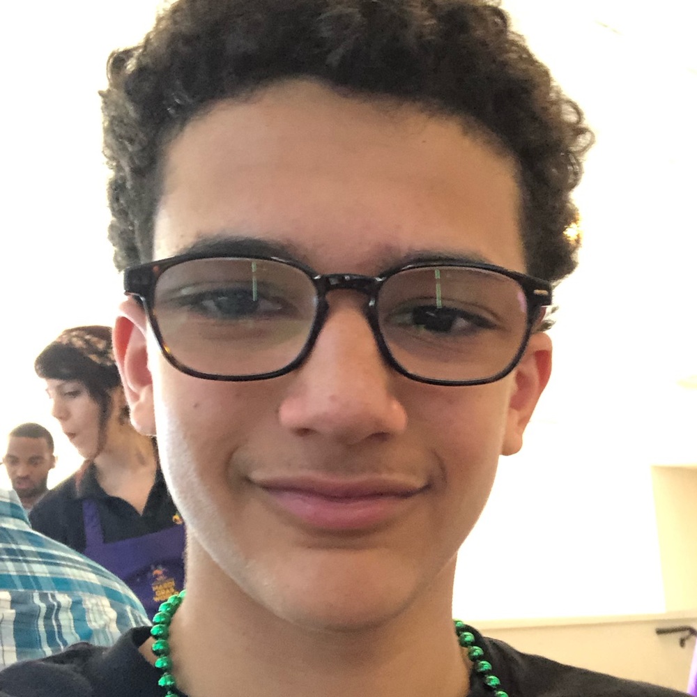 Meet your Posher, Yolanda